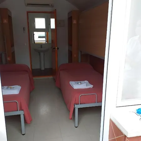 Inturjoven Hostal *