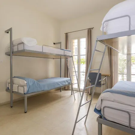 Inturjoven Hostal *