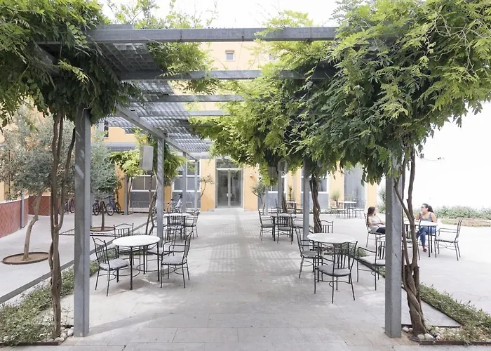 Inturjoven Хостел *